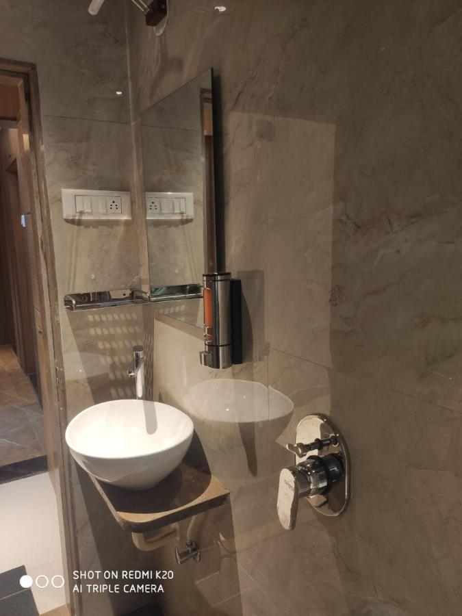 Hotel Dream Residency Νάβι Μουμπάι Εξωτερικό φωτογραφία